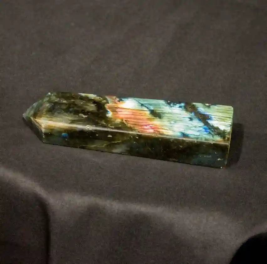Flat Labradorite Tower (B)
